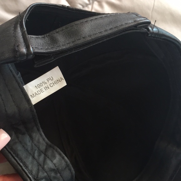 Black Faux leather cap - Picture 7 of 7